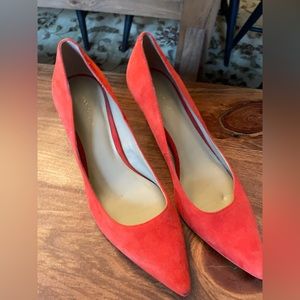 Red high heel Anne Klein size 8.5